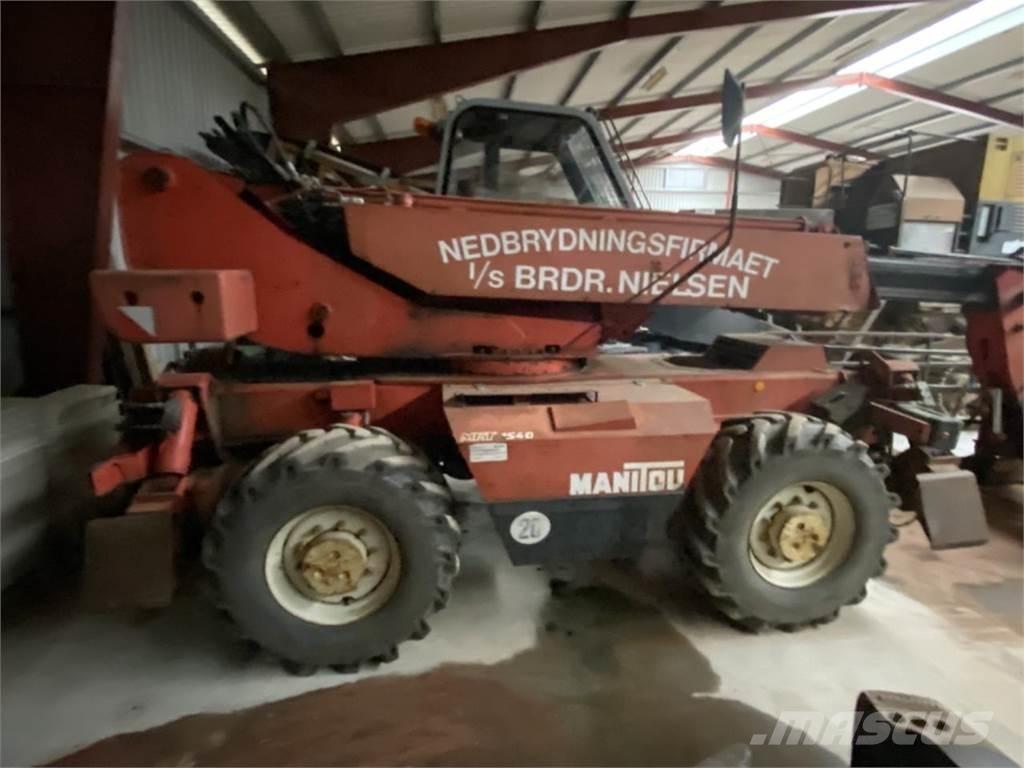 Manitou MRT1540 مناولات متداخلة
