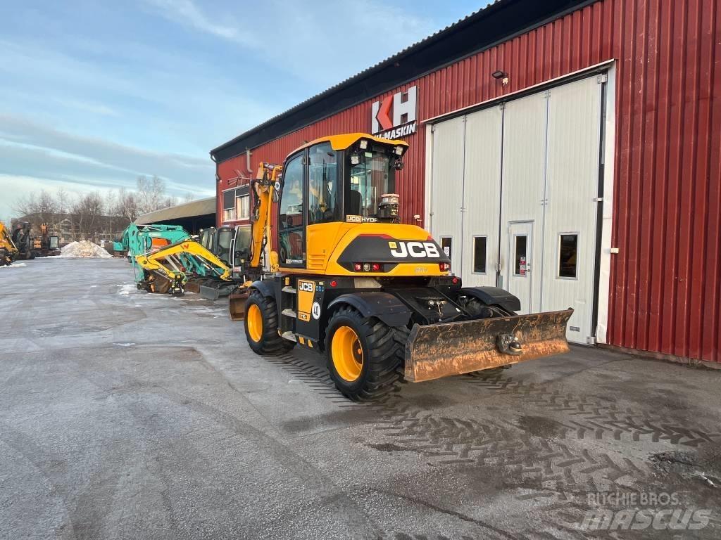 JCB 110 Hydradig حفارات بعجل