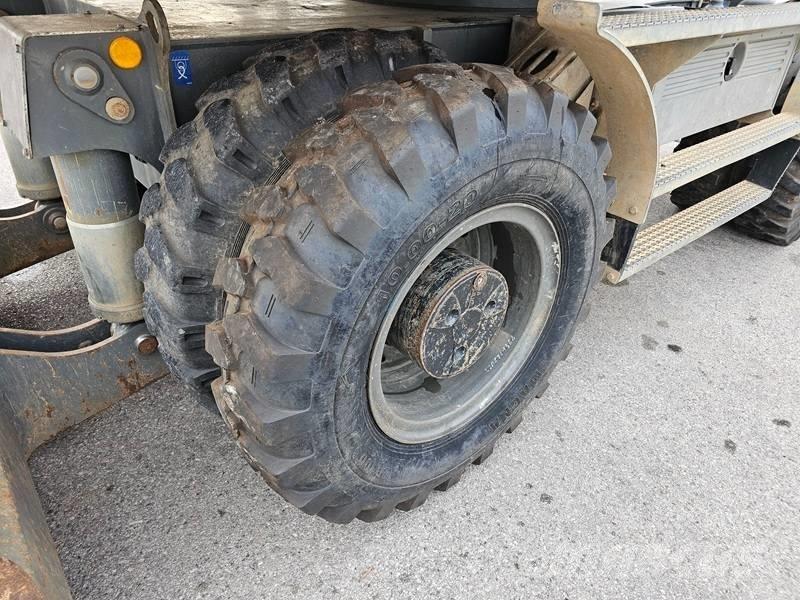 Liebherr A916 حفارات بعجل
