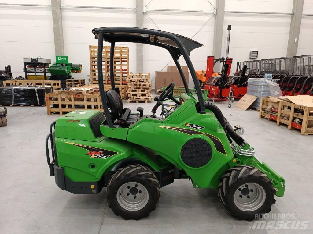 Avant E527 لوادر متعددة الأغراض