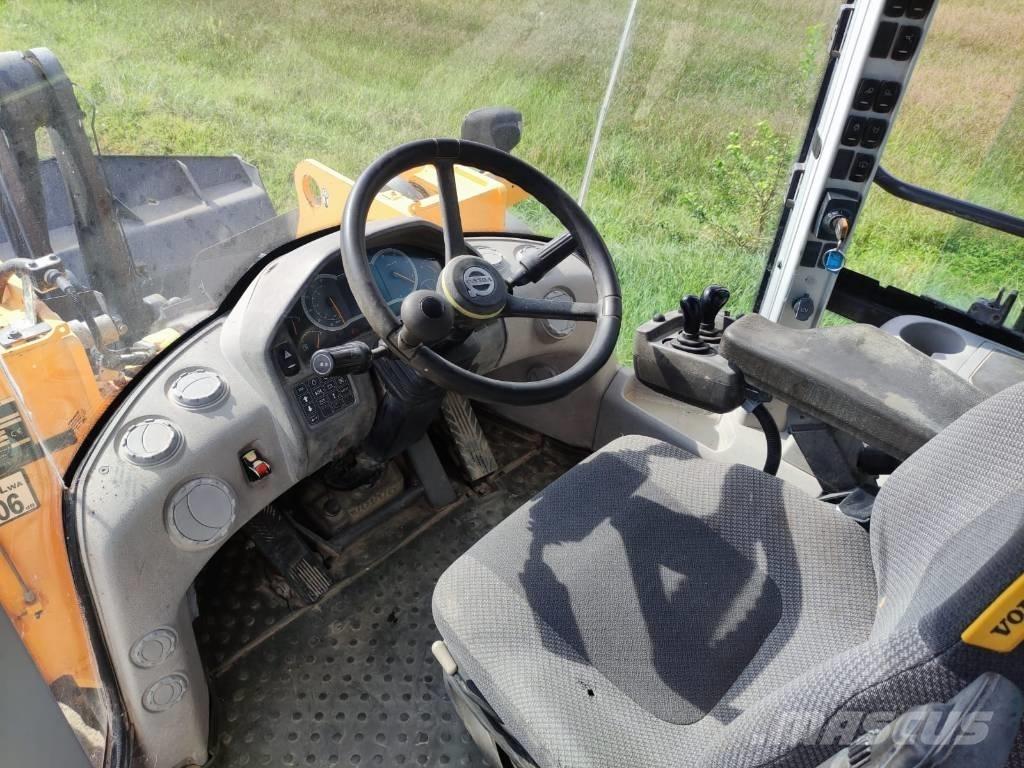 Volvo L 110 H لوادر بعجل