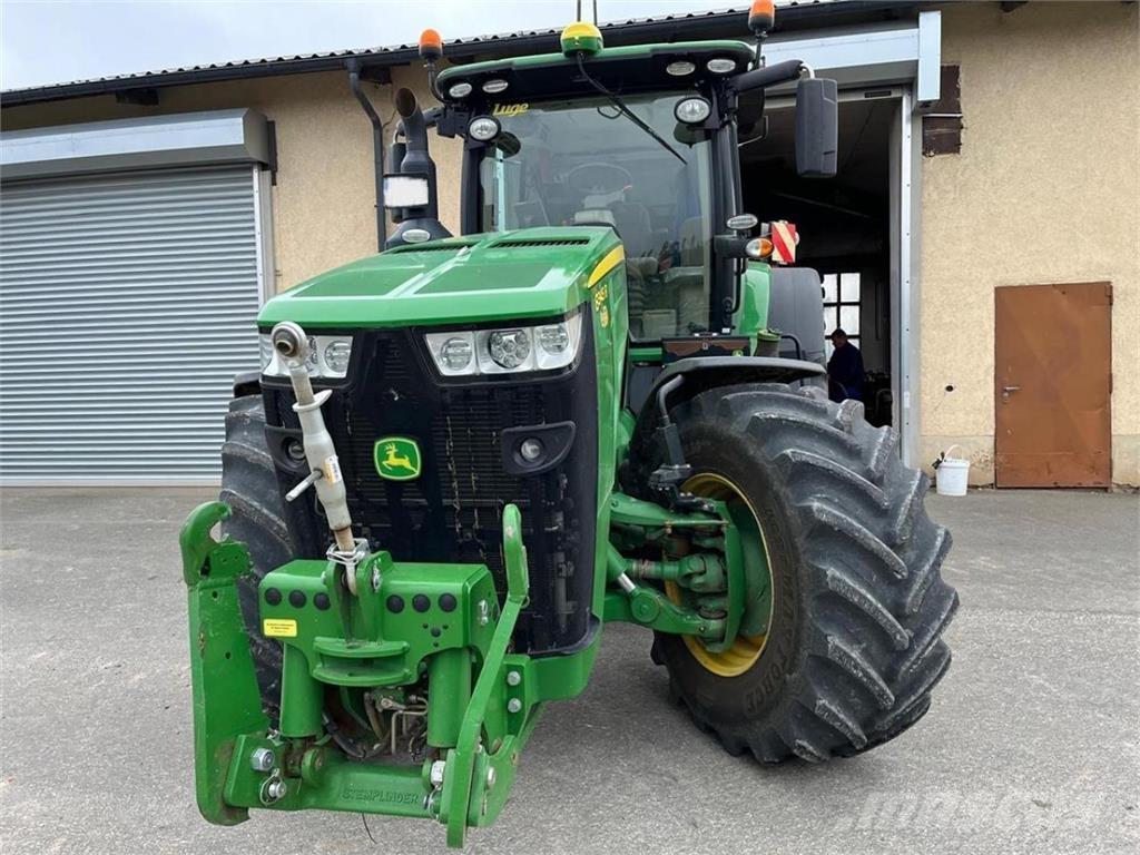 John Deere 8345R الجرارات