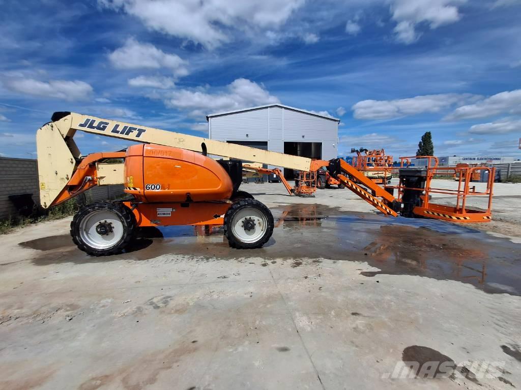 JLG 600AJ رافعات سلة مفصلية