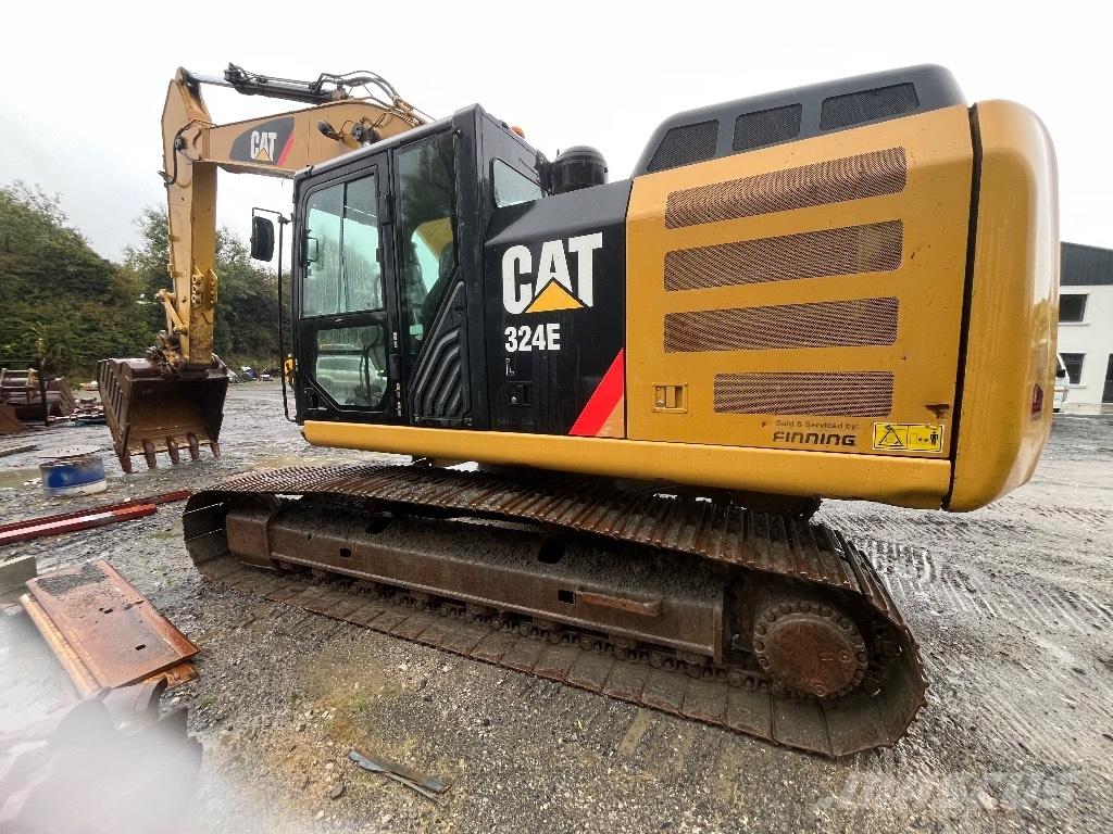 CAT 324 E حفارات زحافة