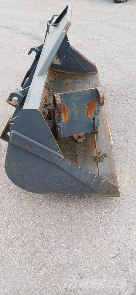 Merlo Roto 45.21 مناولات متداخلة