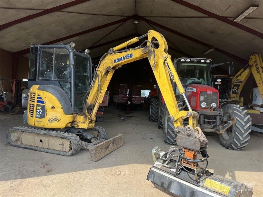 Komatsu PC27MR-2 حفارات بعجل