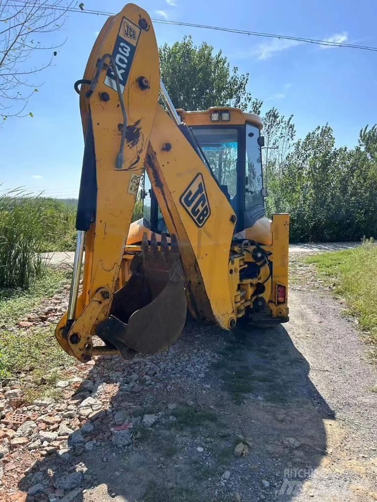 JCB 3 CX لوادر ذات جرافات عكسية