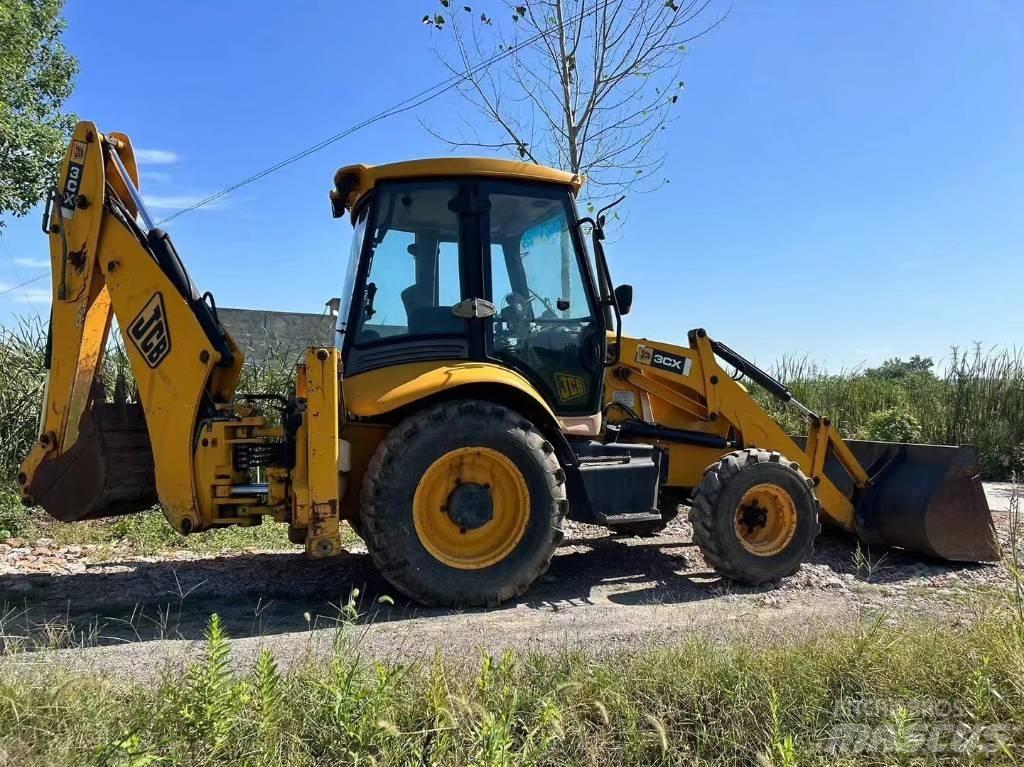 JCB 3 CX لوادر ذات جرافات عكسية