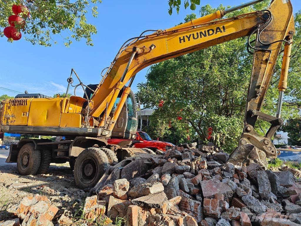 Hyundai Robex 210w-7 حفارات بعجل
