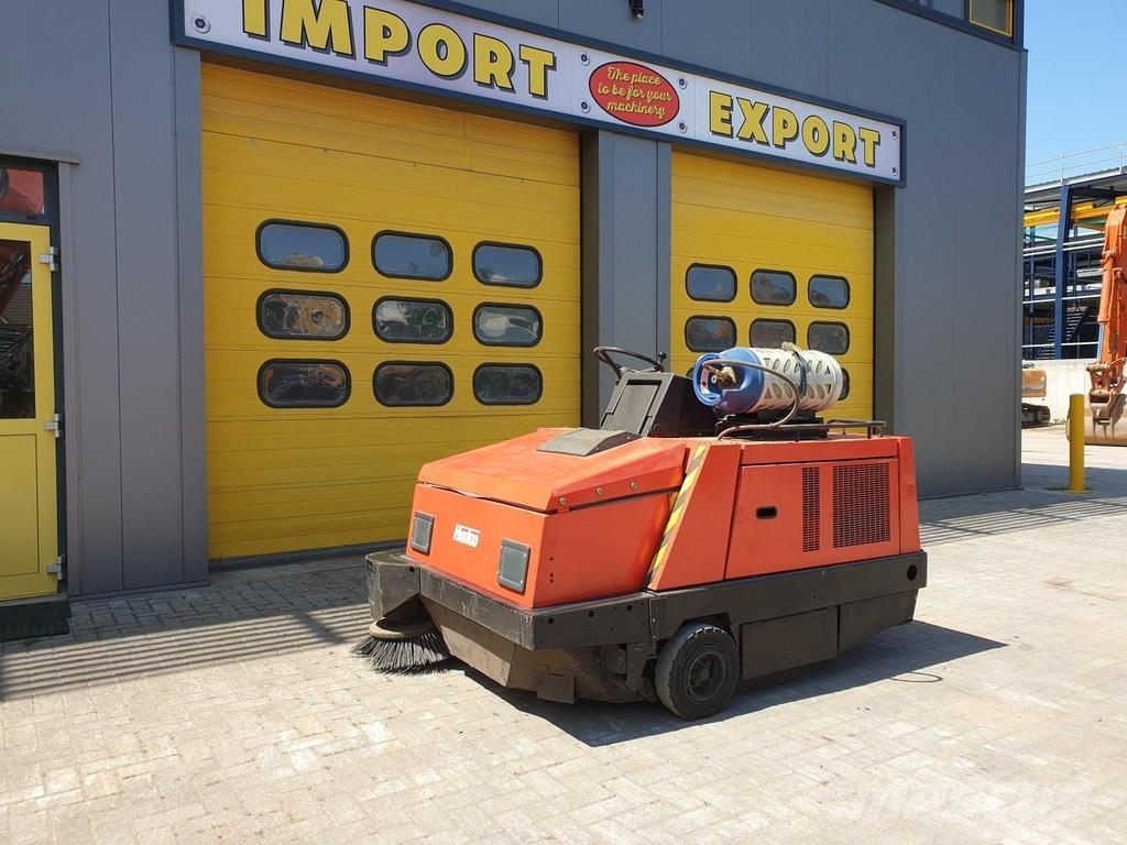 Hako Jonas 1700 كناسات