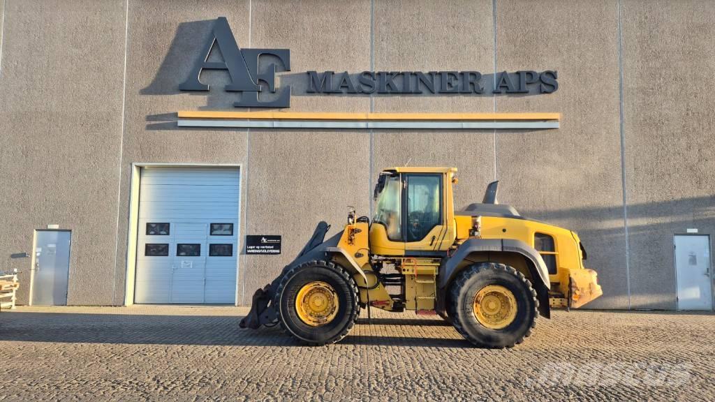 Volvo L 120 H لوادر بعجل