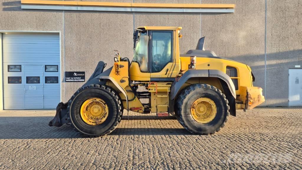 Volvo L 120 H لوادر بعجل