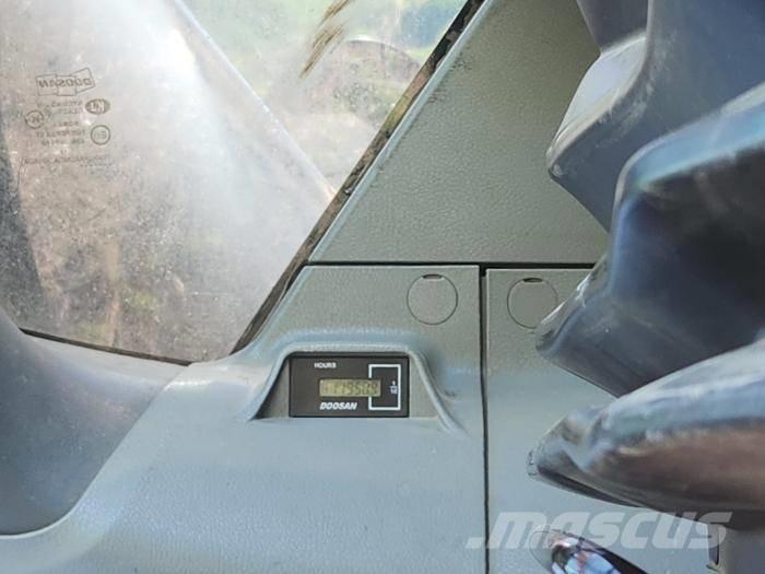 Doosan DX 380 LC-5 حفارات زحافة