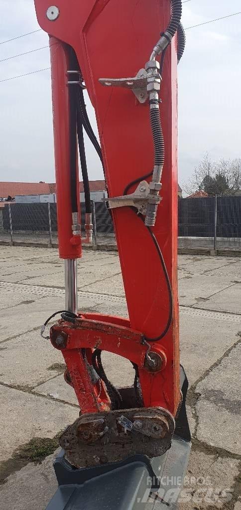 Neuson EZ80 حفارات وسط 7 طن - 12 طن