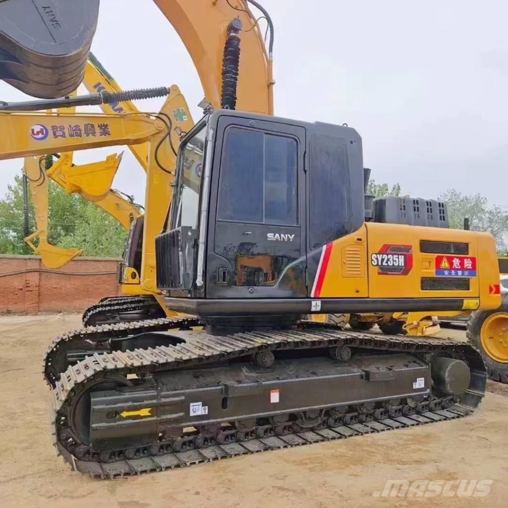 Sany SY 235H حفارات زحافة