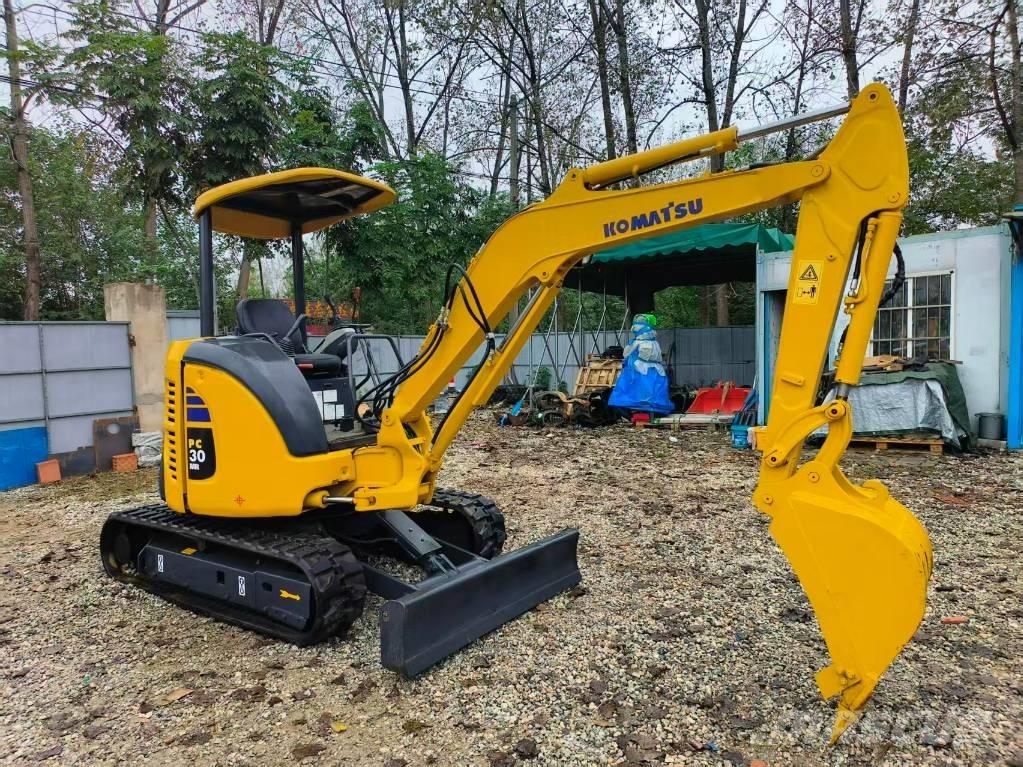 Komatsu PC 30 حفارات صغيرة أقل من 7 طن (حفارات صغيرة)