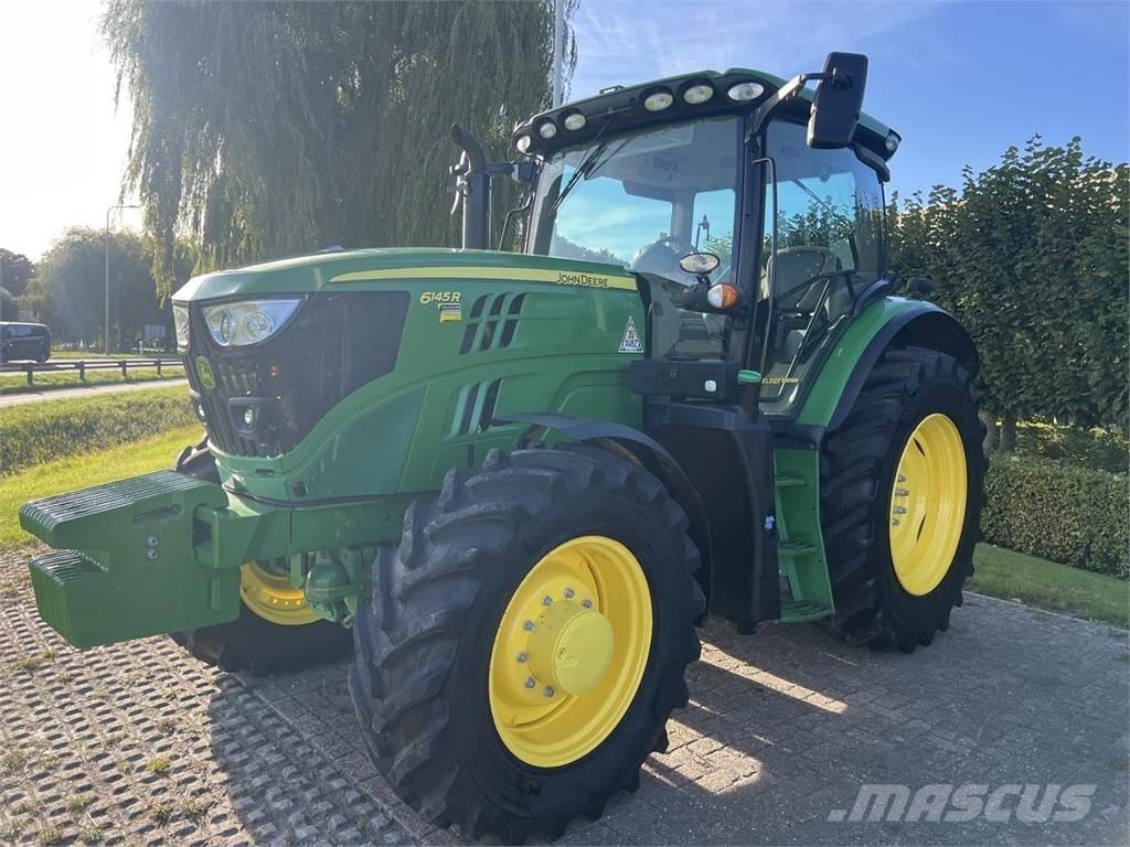 John Deere 6145R الجرارات