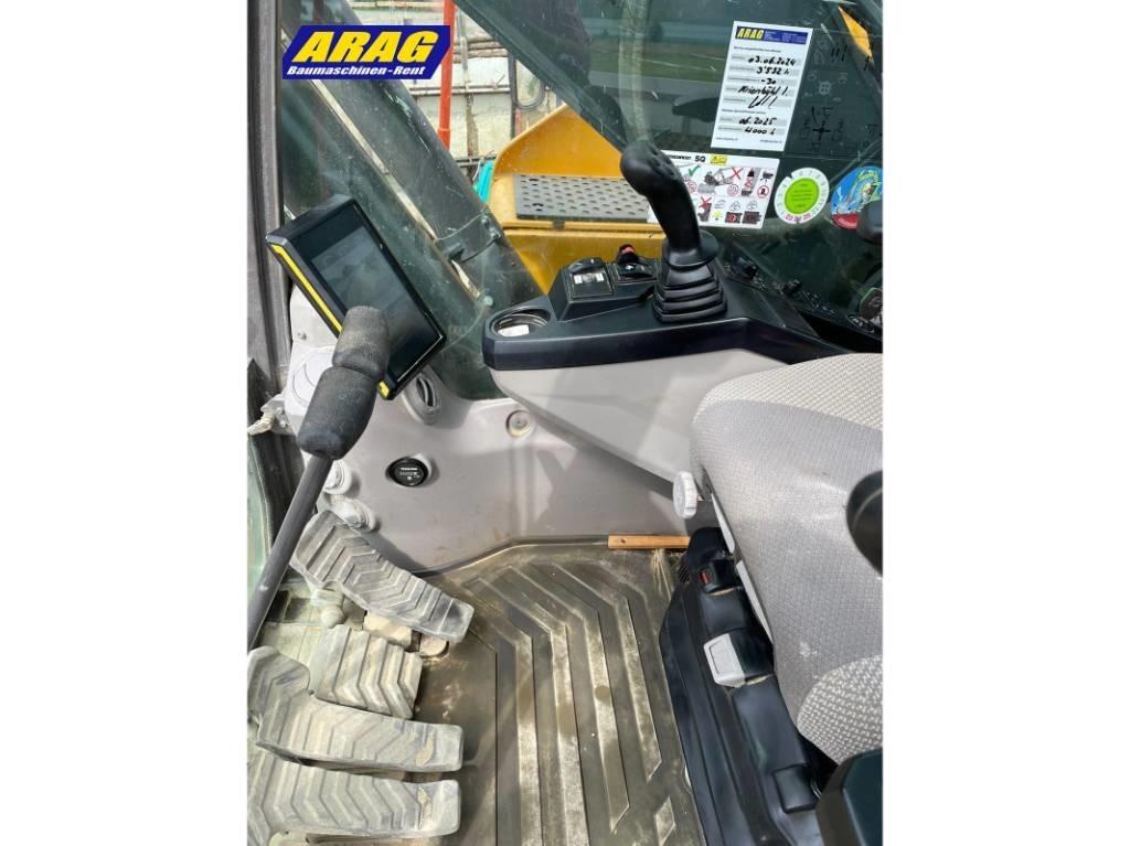 Volvo EC 220 E L حفارات زحافة