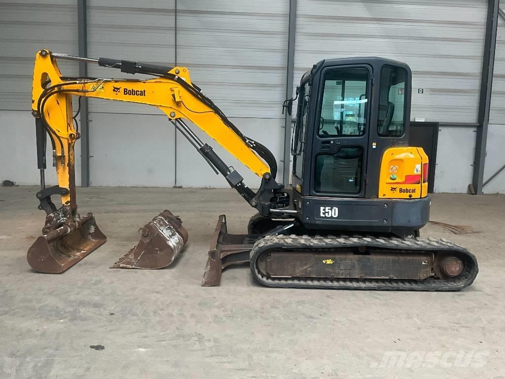 Bobcat E 50 EM حفارات صغيرة أقل من 7 طن (حفارات صغيرة)
