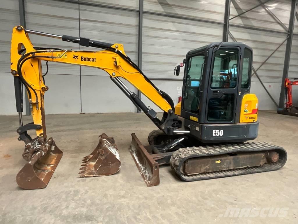 Bobcat E 50 EM حفارات صغيرة أقل من 7 طن (حفارات صغيرة)