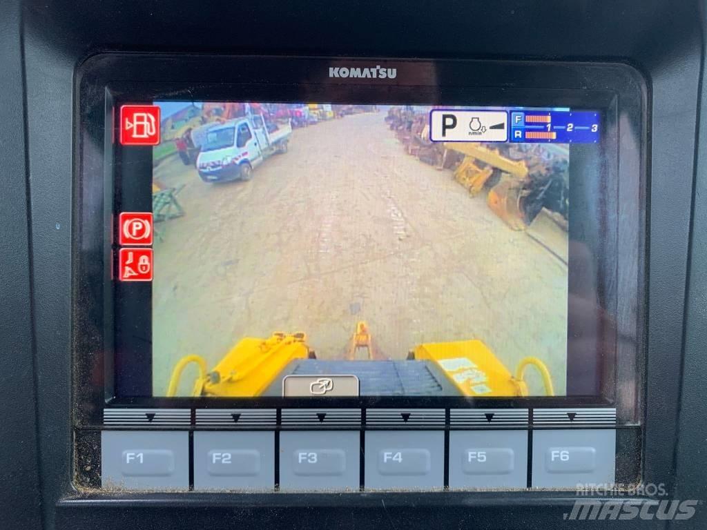 Komatsu D 51 PX-24 بلدوزرات مجنزرة