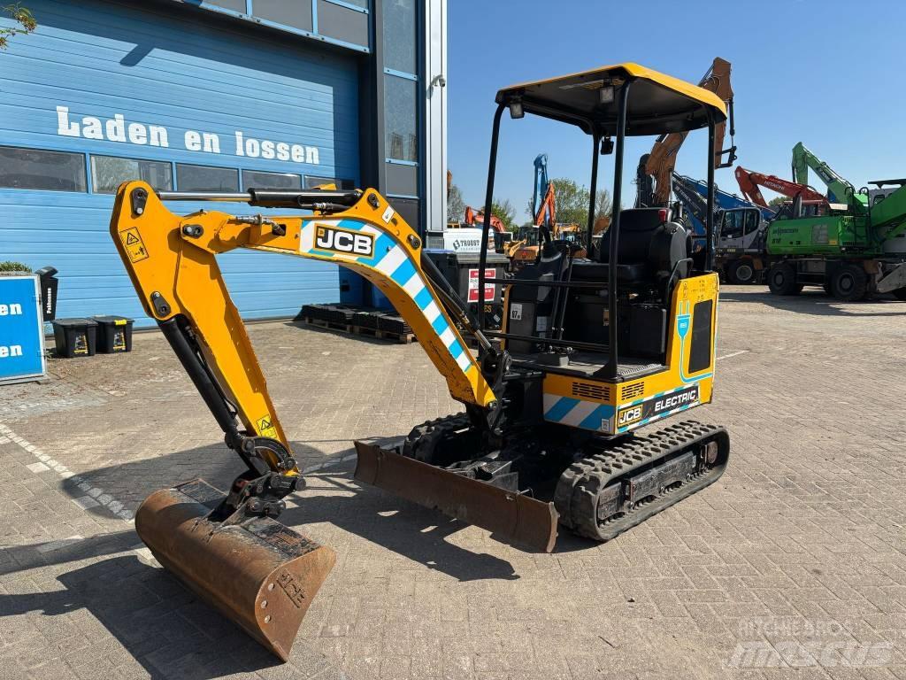JCB 19 C-1 E حفارات صغيرة أقل من 7 طن (حفارات صغيرة)