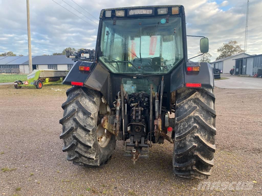 Valmet 8100 GOS الجرارات