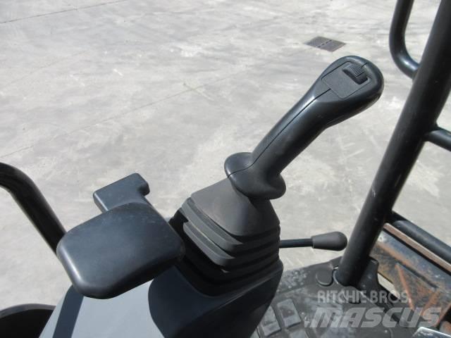 CAT 303 E CR حفارات صغيرة أقل من 7 طن (حفارات صغيرة)