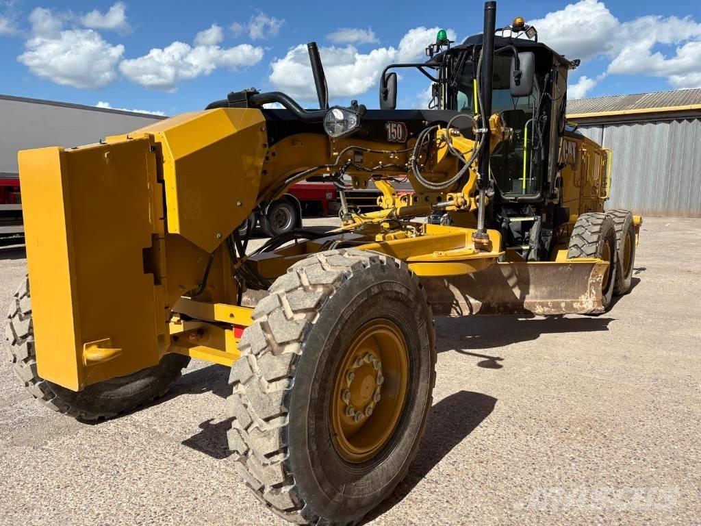 CAT 150 معدات تمهيد الطرق