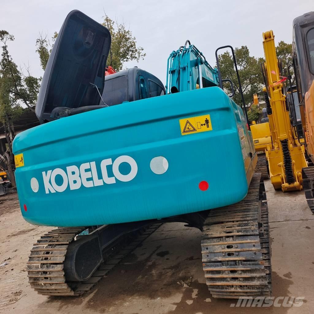 Kobelco SK140 حفارات زحافة