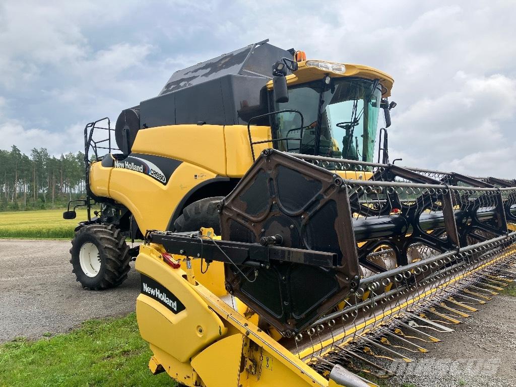 New Holland CR 980 حصادات