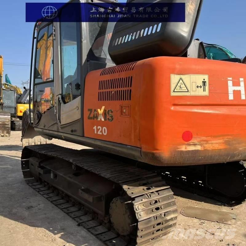 Hitachi ZX 120 حفارات وسط 7 طن - 12 طن