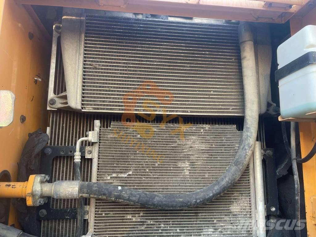 Hyundai Robex 225 حفارات زحافة