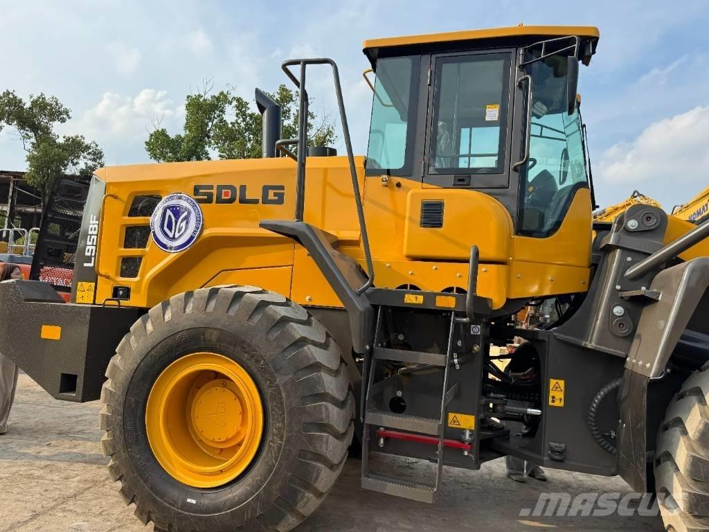 SDLG 958F لوادر بعجل