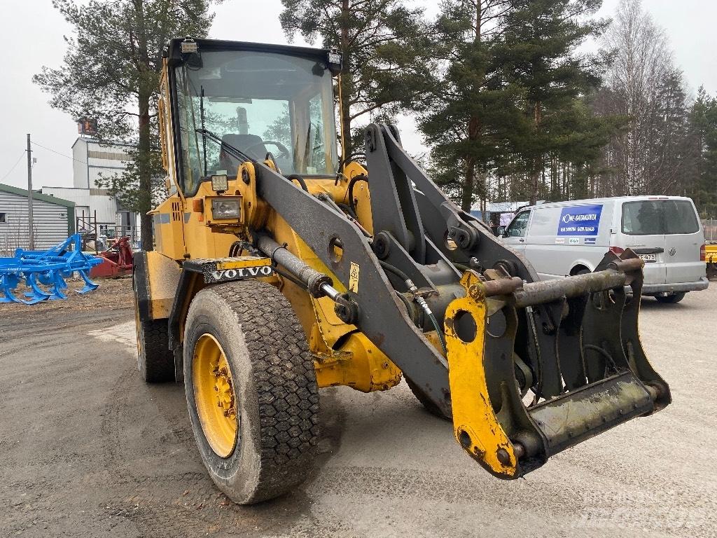 Volvo BM L 50 لوادر متعددة الأغراض