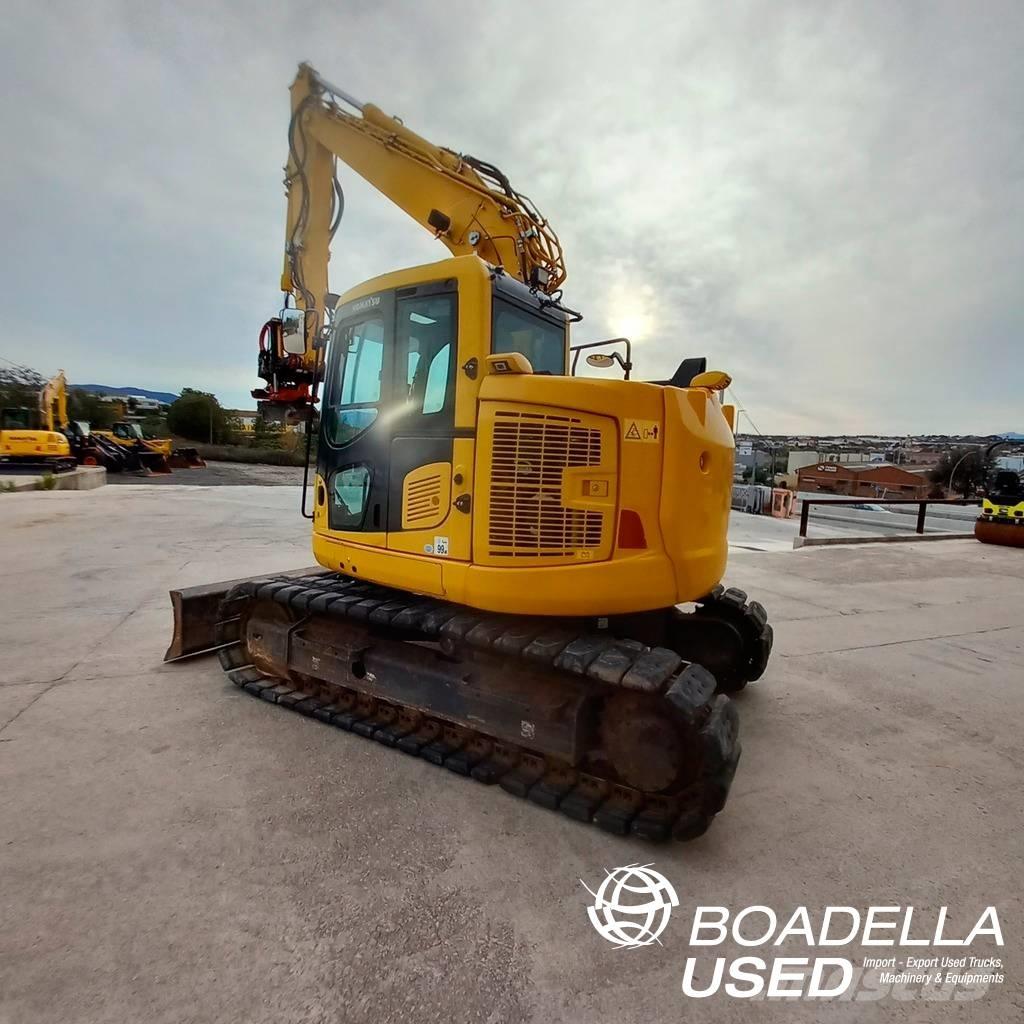 Komatsu PC 138 US حفارات زحافة