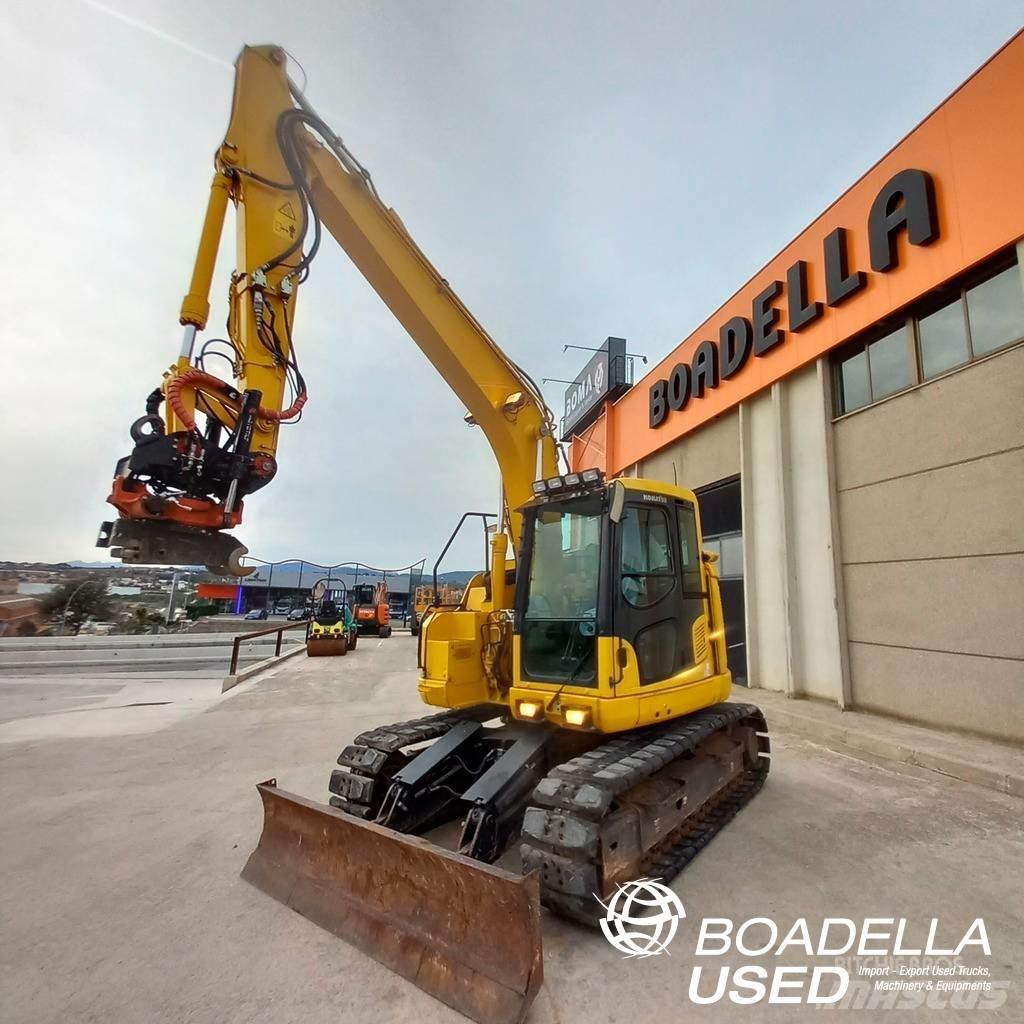 Komatsu PC 138 US حفارات زحافة