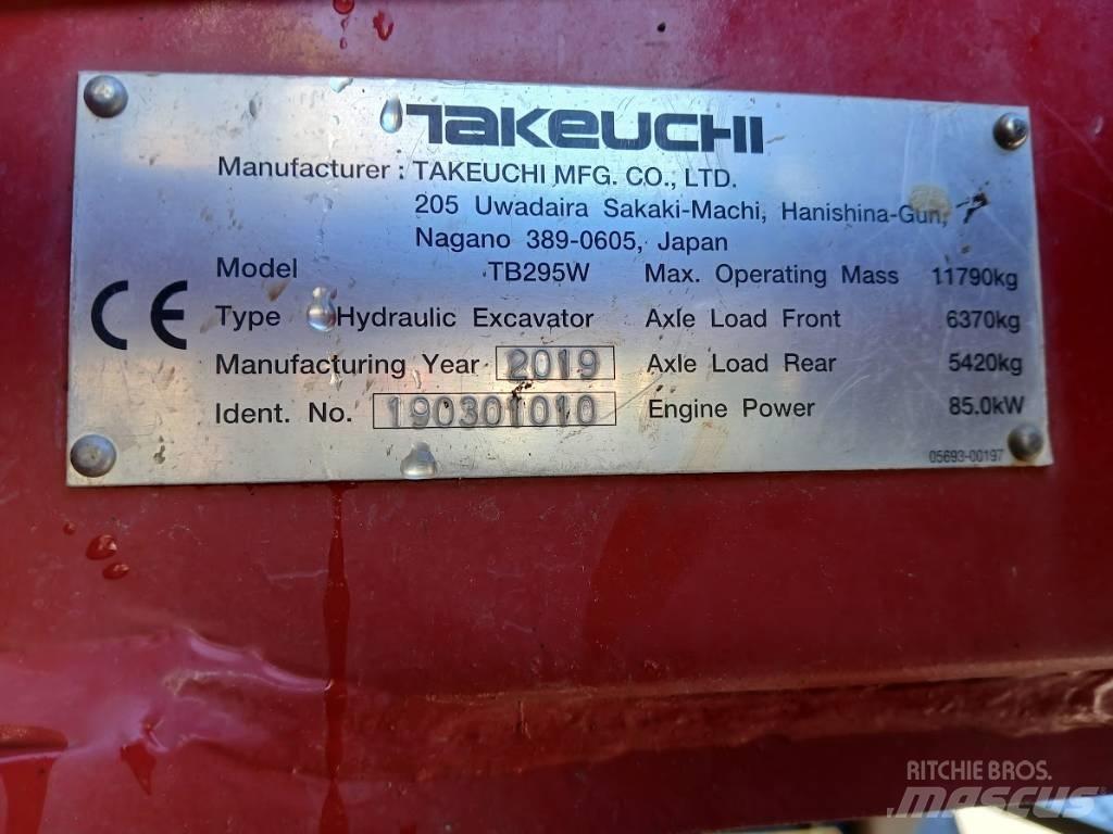 Takeuchi TB 295 W حفارات بعجل