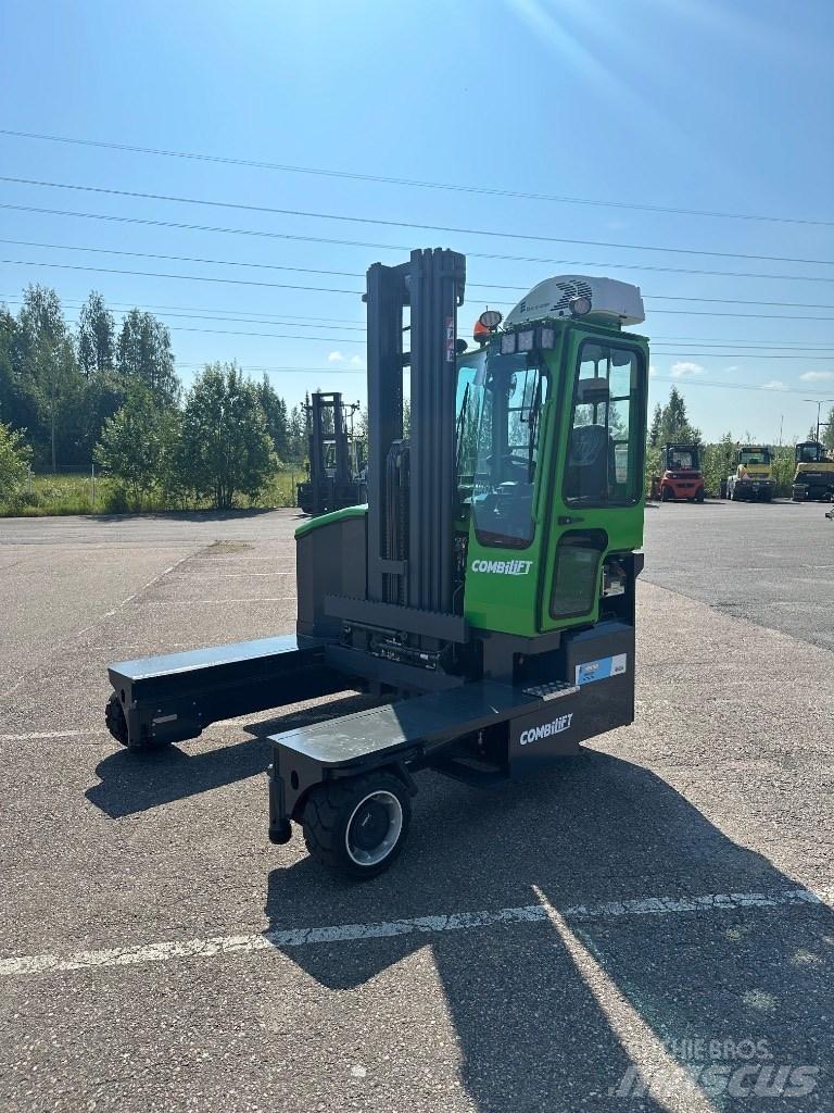 Combilift C 4000 E لوادر جانبية