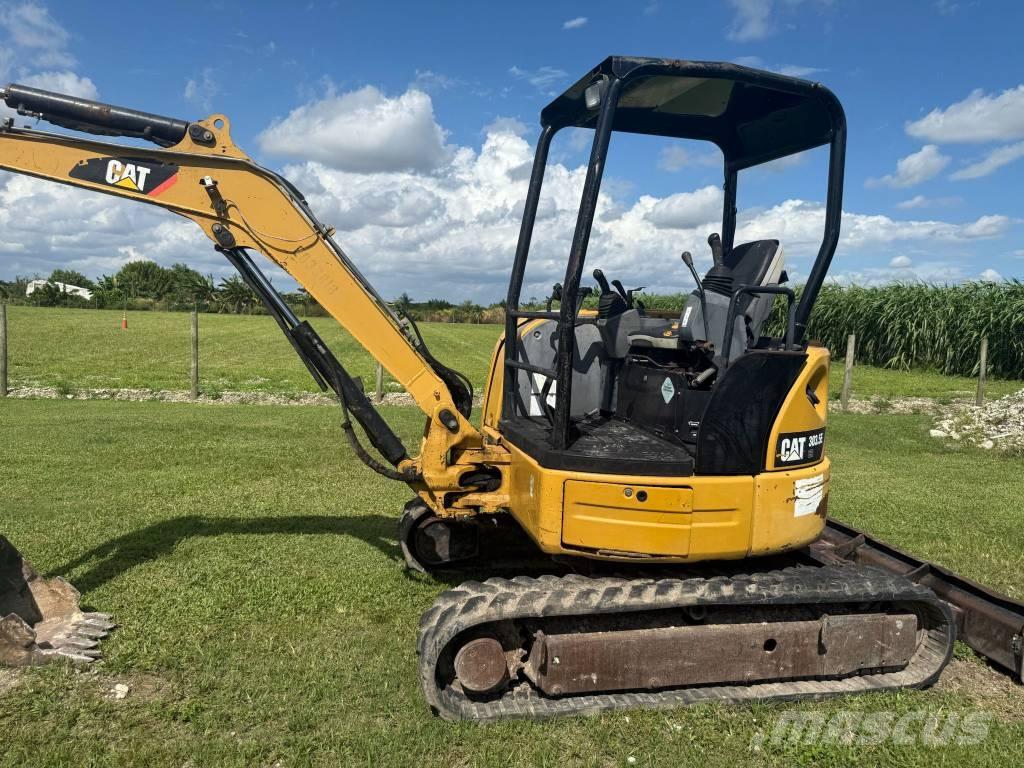 CAT 303.5 E CR حفارات صغيرة أقل من 7 طن (حفارات صغيرة)