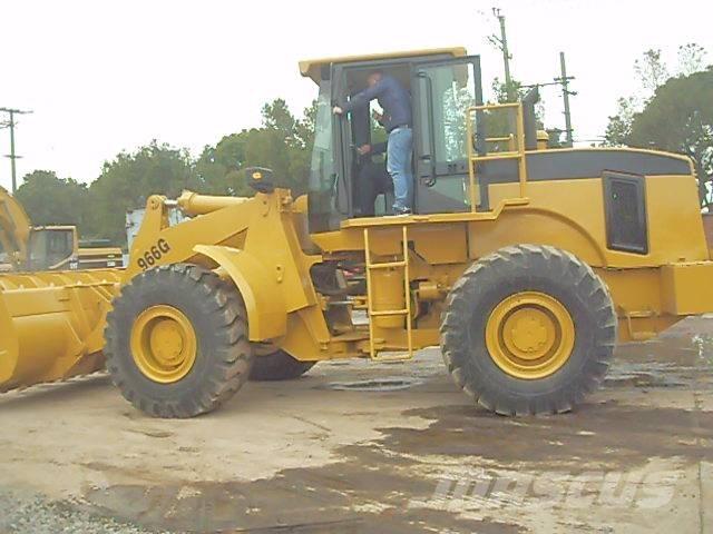 CAT 966 G لوادر بعجل