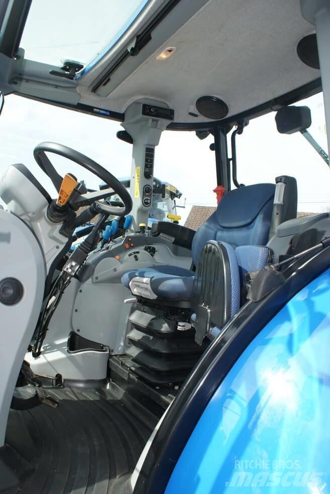New Holland T 5.110 الجرارات
