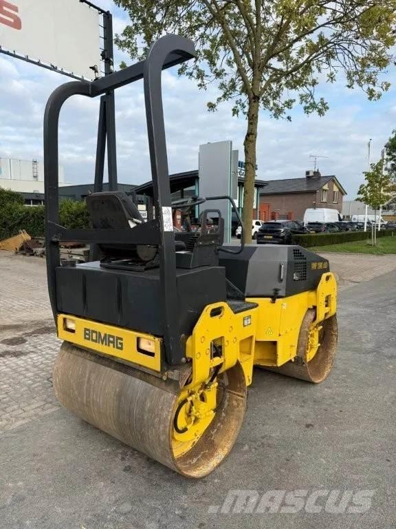 Bomag BW135AD مداحل ثنائية الاسطوانة