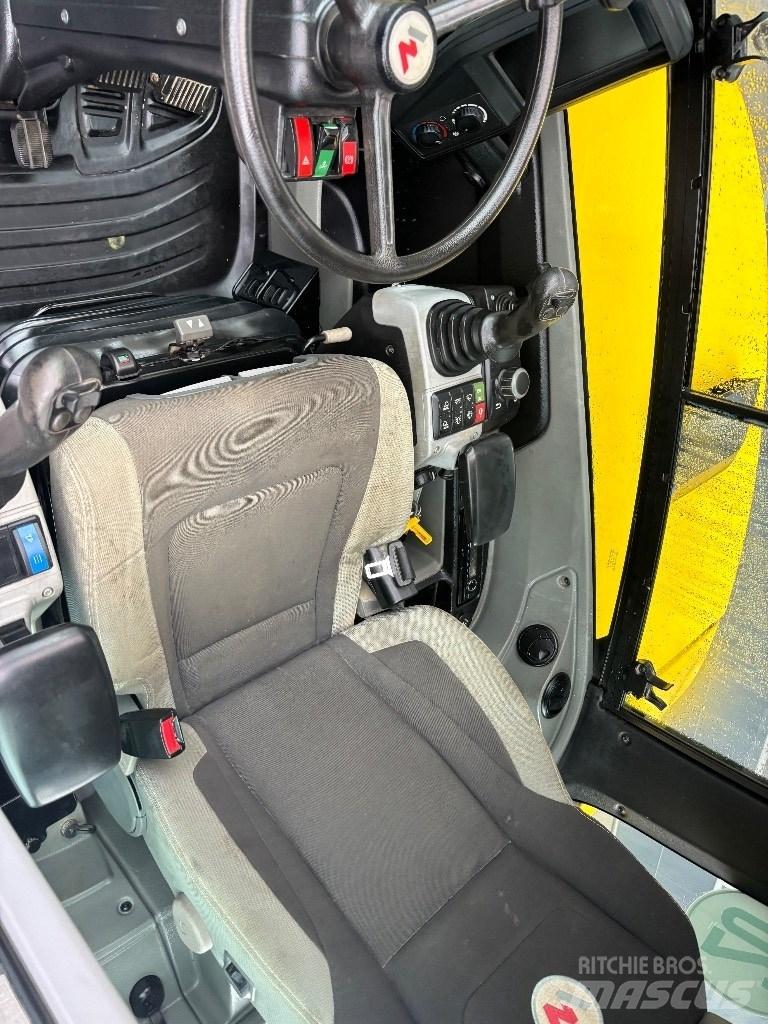 Wacker Neuson EW 65 حفارات بعجل