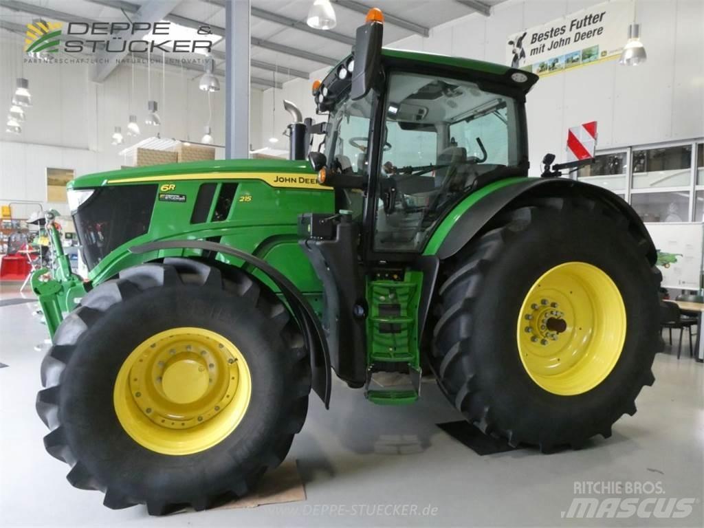 John Deere 6R 215 الجرارات