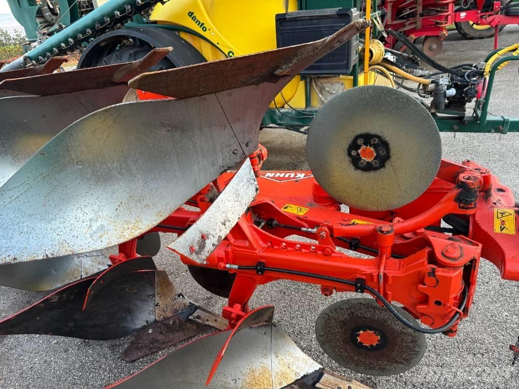 Kuhn Vari-Master 123 محاريث عكسية