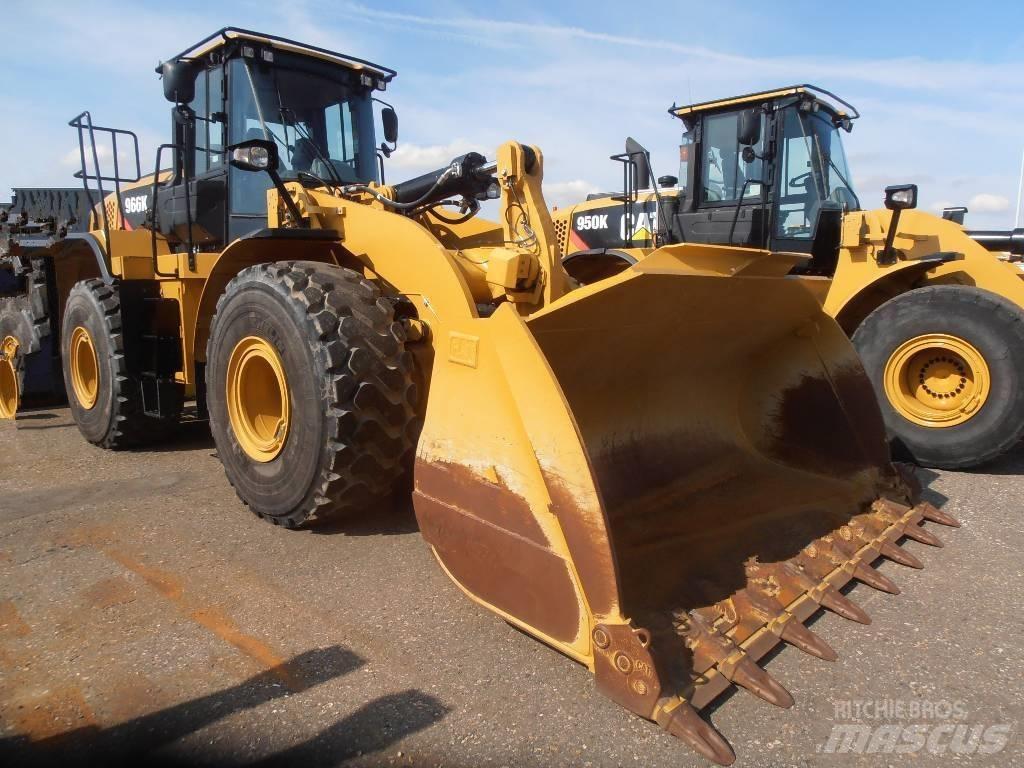 CAT 966K لوادر بعجل