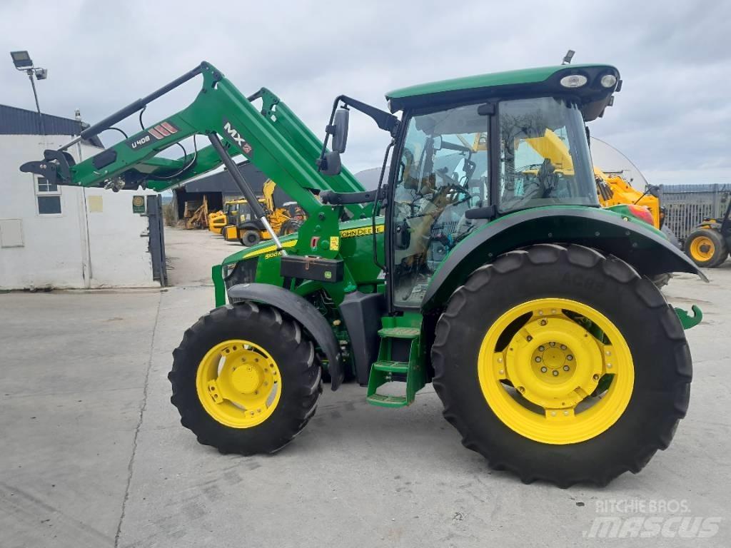 John Deere 5100 R الجرارات