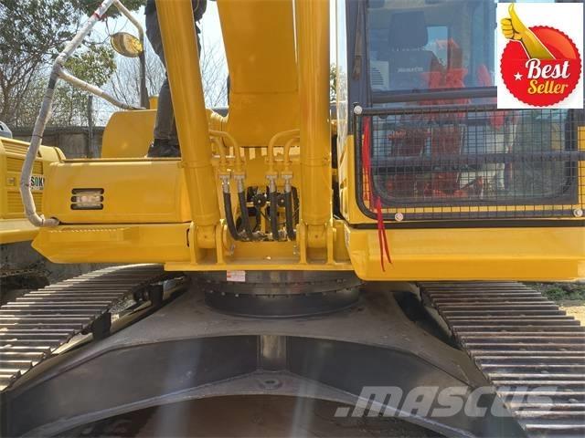 Komatsu PC 220-8 حفارات زحافة