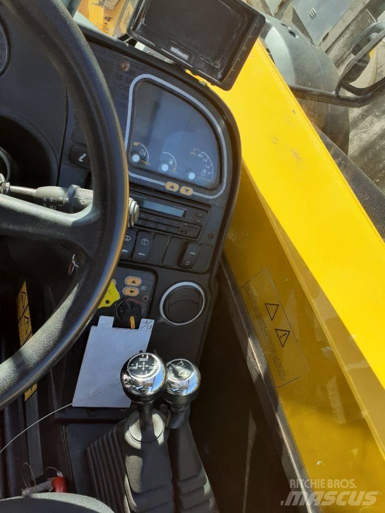 JCB 541-70 معدات مناولة لأغراض الزراعة